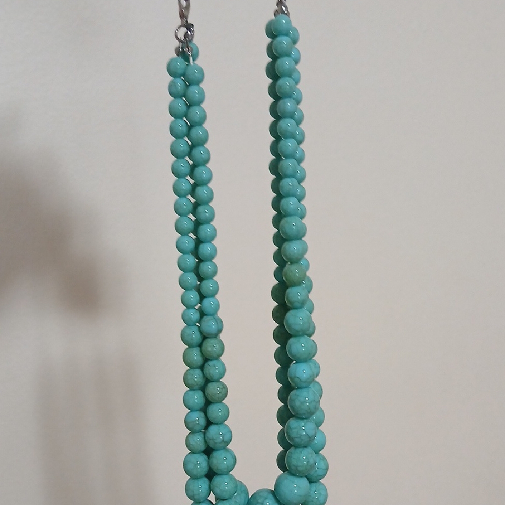 Chic Turquoise Beaded Necklace